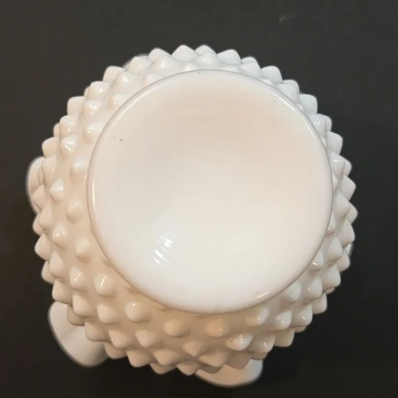 VTG Fenton White Hobnail Milk Glass Round Vase With Crimped Ruffled Edges 4 1/4" - Picture 5 of 9